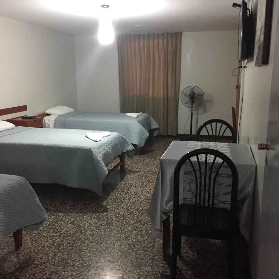 Hotel Plazza Chiclayo Buitenkant foto